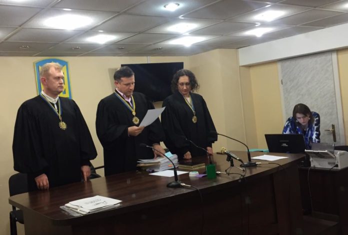 Суд відмовився поновити на посаді екс-начальника управління юстиції Жукровського Суд відмовився поновити на посаді екс-начальника управління юстиції Жукровського