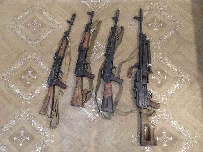 Під час рейду бійці батальйону «Донбас» захопили у полон трьох бойовиків Під час рейду бійці батальйону «Донбас» захопили у полон трьох бойовиків