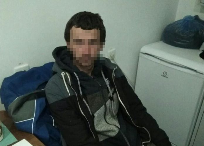 На заправній станції у Львові чоловік поцупив речі персоналу На заправній станції у Львові чоловік поцупив речі персоналу