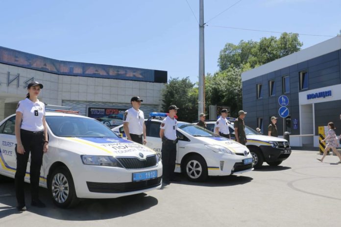 В Одесі запустили туристичну поліцію (фото) В Одесі запустили туристичну поліцію (фото)