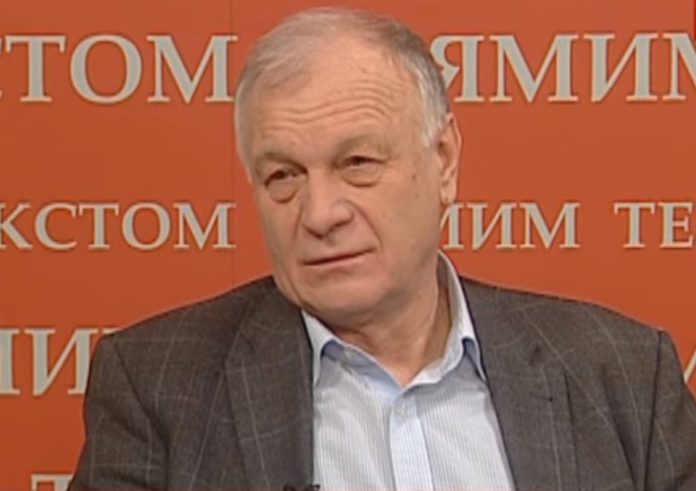 У Львові виник скандал через нагородження одного з лідерів російської громади У Львові виник скандал через нагородження одного з лідерів російської громади