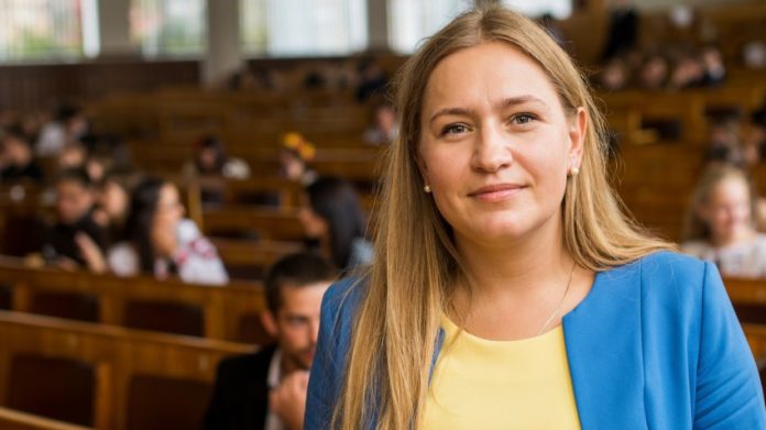 Передвиборчі обіцянки: Юринець не відкрила жодного нового дитячого садка у Львові Передвиборчі обіцянки: Юринець не відкрила жодного нового дитячого садка у Львові
