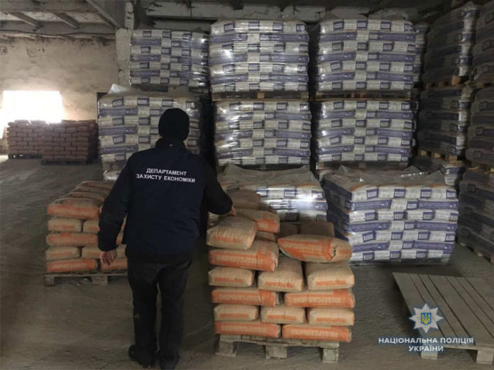 На Львівщині викрили виробництво фальсифікованого цементу На Львівщині викрили виробництво фальсифікованого цементу