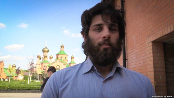 У Києві націоналісти схопили бразильского бойовика Лусваргі, який воював на Донбасі У Києві націоналісти схопили бразильского бойовика Лусваргі, який воював на Донбасі