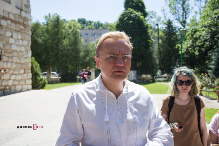 Садовий розповів, коли у Львові розпочнуть монетизацію пільг за проїзд Садовий розповів, коли у Львові розпочнуть монетизацію пільг за проїзд