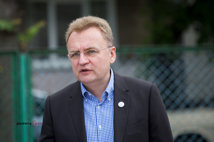 Наступного тижня буде підписана угода щодо закупівлі 150 автобусів, – Садовий Наступного тижня буде підписана угода щодо закупівлі 150 автобусів, – Садовий