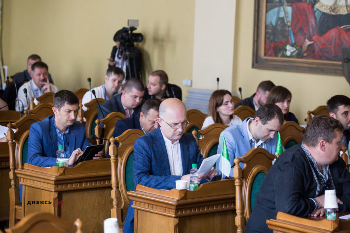 Депутат заявив, що з бюджету Львова фінансують антиукраїнські організації Депутат заявив, що з бюджету Львова фінансують антиукраїнські організації