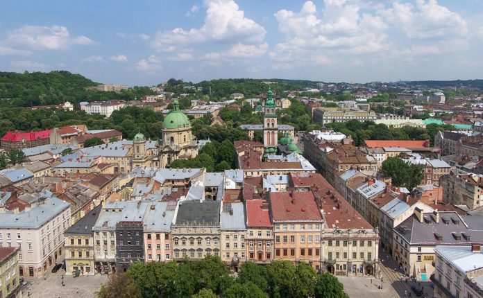Погода у Львові: синоптики прогнозують мінливу хмарність та туман Погода у Львові: синоптики прогнозують мінливу хмарність та туман