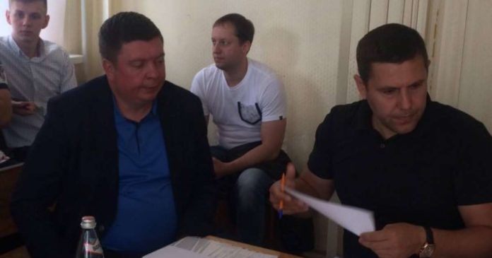 Суд дозволив директору ЛБТЗ не носити електронний браслет, якого у нього і так не було Суд дозволив директору ЛБТЗ не носити електронний браслет, якого у нього і так не було