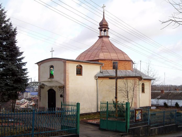 Аварійний схил біля церкви Святого Іллі укріплять Аварійний схил біля церкви Святого Іллі укріплять
