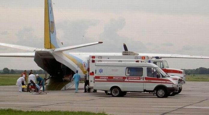 До Львова прибуває борт з пораненими бійцями з Дніпра До Львова прибуває борт з пораненими бійцями з Дніпра