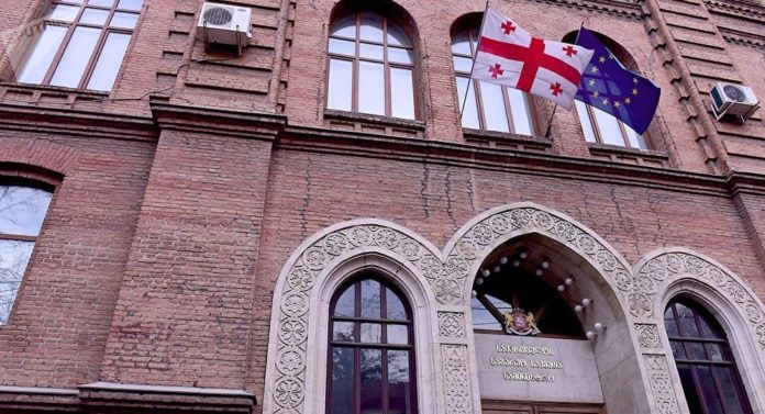 Грузія офіційно розірвала дипломатичні відносини з Сирією Грузія офіційно розірвала дипломатичні відносини з Сирією