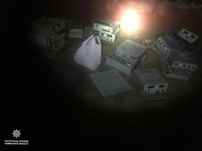 Троє киян вирішили поживитися майном ЛНУ Троє киян вирішили поживитися майном ЛНУ