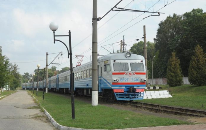 Львівська залізниця запровадила зупинку трьох електропоїздів у Задорожному Львівська залізниця запровадила зупинку трьох електропоїздів у Задорожному