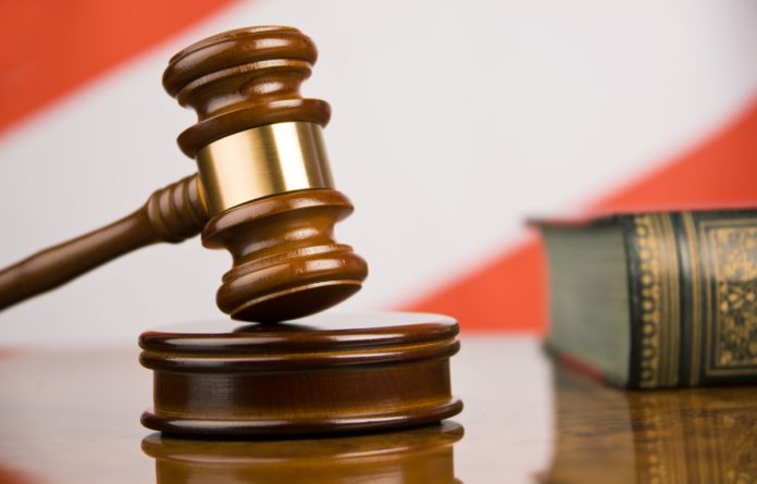 У Саратові трьох свідків Єгови відправили в СІЗО: їм загрожує до 10 років ув’язнення У Саратові трьох свідків Єгови відправили в СІЗО: їм загрожує до 10 років ув’язнення