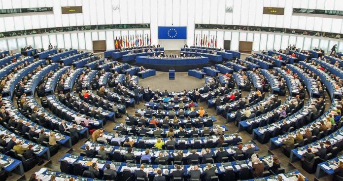 Європарламент затвердив надання мільярда євро макрофінансової допомоги Україні Європарламент затвердив надання мільярда євро макрофінансової допомоги Україні
