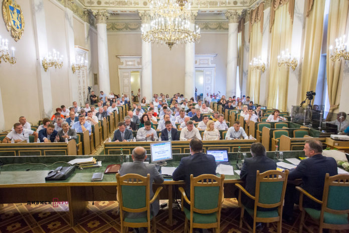 Львівська облрада прийняла у власність шість коледжів Львівська облрада прийняла у власність шість коледжів