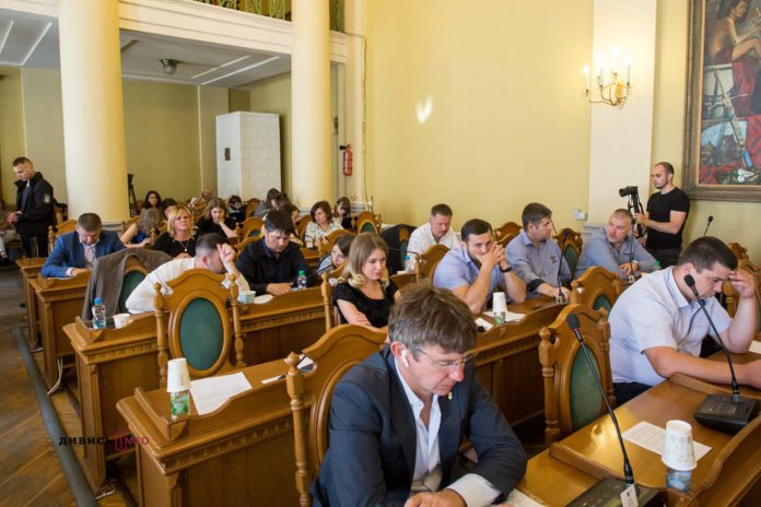 Львівські депутати виділили землю під будівництво церкви Львівські депутати виділили землю під будівництво церкви