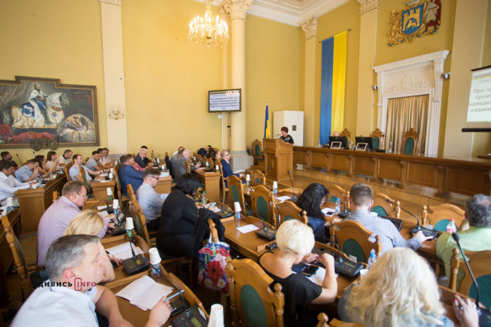 Львівські депутати дозволили продати чотири ділянки Львівські депутати дозволили продати чотири ділянки