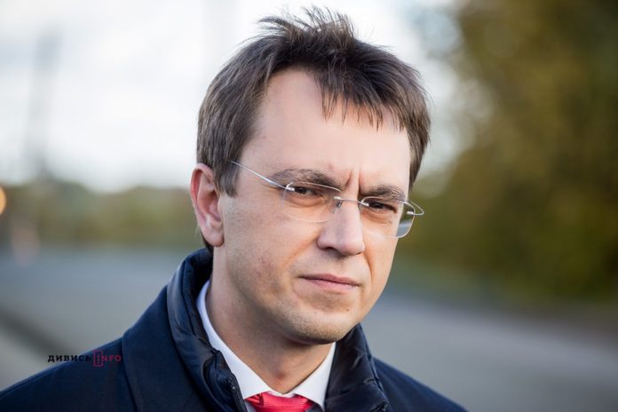 Омелян пообіцяв відібрати ліцензії в усіх недобросовісних туроператорів Омелян пообіцяв відібрати ліцензії в усіх недобросовісних туроператорів