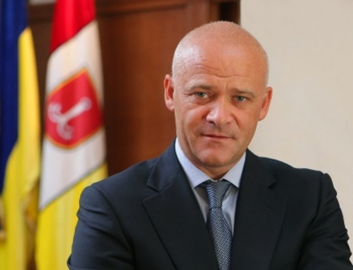 Мер Одеси заговорив українською на сесії міськради Мер Одеси заговорив українською на сесії міськради