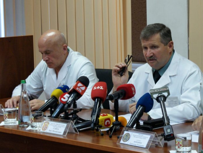 Троє поранених на Рівненському полігоні, які перебувають у Львові, очікують операції (фото) Троє поранених на Рівненському полігоні, які перебувають у Львові, очікують операції (фото)