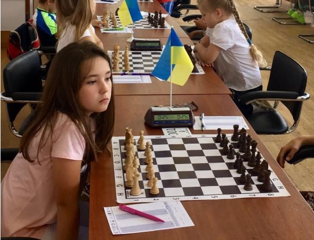 День шахів на Львівщині: понад 100 учасників змагаються у «Шаховому фестивалі»
