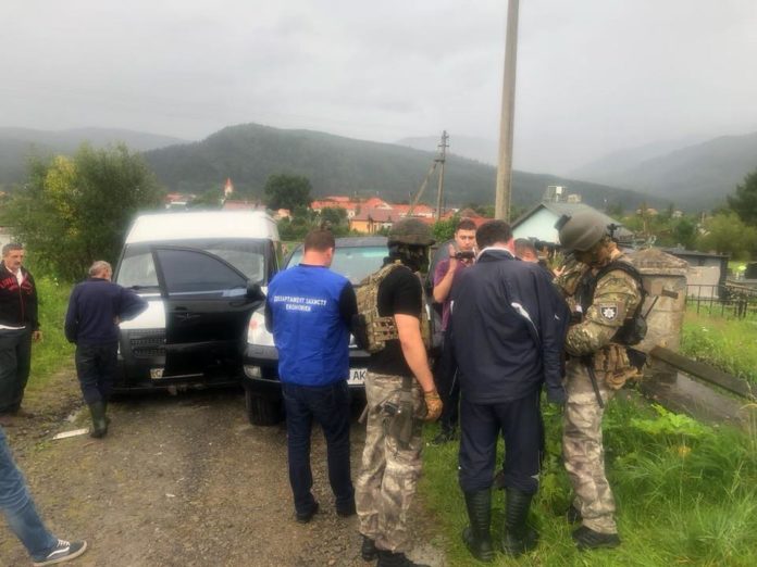 Мера Сколе вдруге затримали за хабар (фото) Мера Сколе вдруге затримали за хабар (фото)