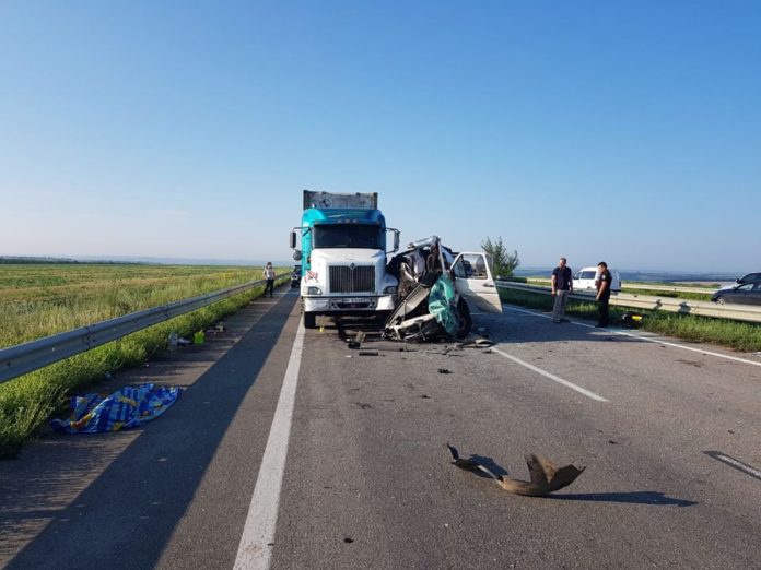 Смертельна ДТП на Миколаївщині: водія вантажівки затримали Смертельна ДТП на Миколаївщині: водія вантажівки затримали