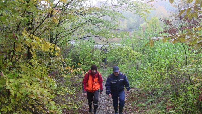 У Карпатах рятувальники знайшли заблукалих туристів У Карпатах рятувальники знайшли заблукалих туристів