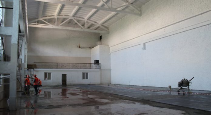В Україні відкривається четвертий завод з випуску комплектувальних для електромобілів В Україні відкривається четвертий завод з випуску комплектувальних для електромобілів