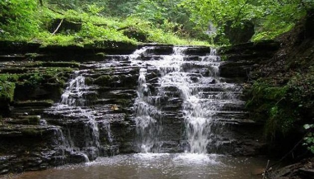 Ентузіасти відкрили туристам красу водоспадів Тернопільщини