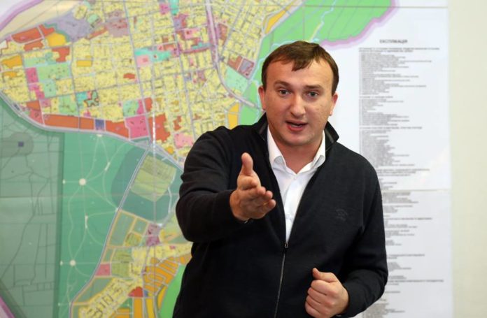 Одіозний мер Ірпеня заявив про складання повноважень Одіозний мер Ірпеня заявив про складання повноважень