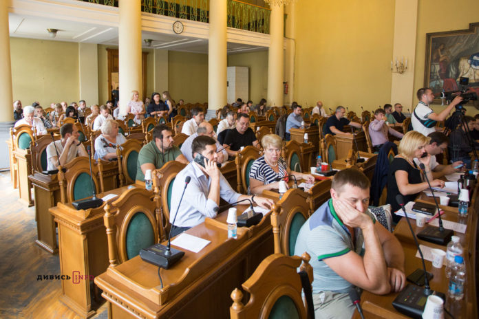 Працівникам мерії куплять квартири коштом міського бюджету Працівникам мерії куплять квартири коштом міського бюджету