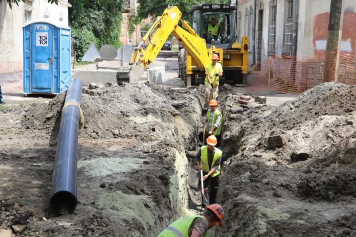 Відсьогодні буде перекрито рух транспорту на вулиці Зеленій Відсьогодні буде перекрито рух транспорту на вулиці Зеленій