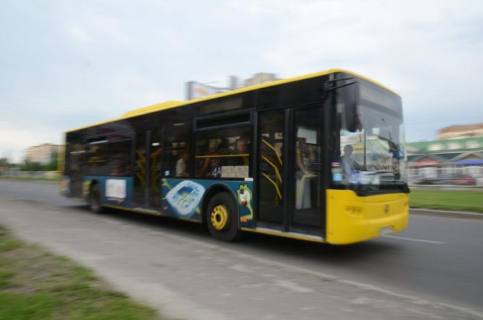 Роботу експрес-маршруту сполученням «Аеропорт—Залізничний вокзал» продовжено Роботу експрес-маршруту сполученням «Аеропорт—Залізничний вокзал» продовжено