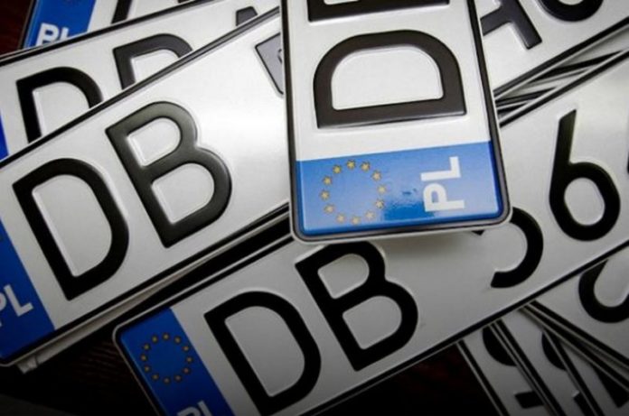 Бюджет України втрачатиме 2 мільярди через закон про «євробляхи» Бюджет України втрачатиме 2 мільярди через закон про «євробляхи»