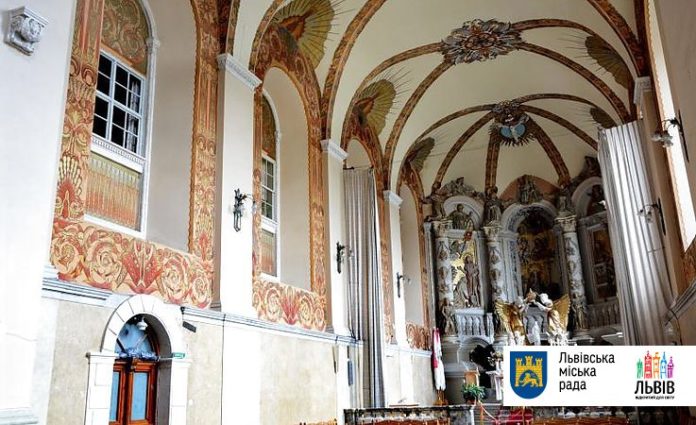 У Львівському органному залі розпочався ремонт У Львівському органному залі розпочався ремонт