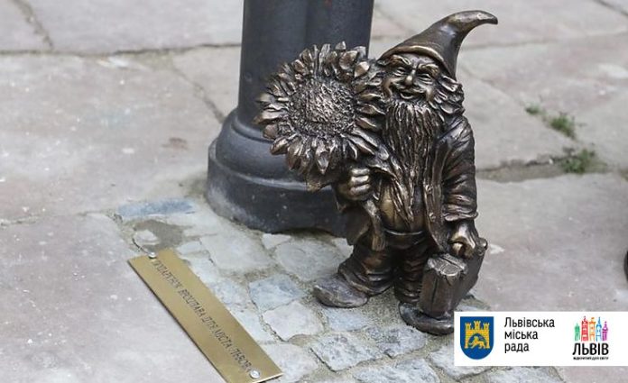 Від сьогодні на одній із площ Львова встановлений Вроцлавський гномик Від сьогодні на одній із площ Львова встановлений Вроцлавський гномик