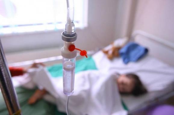 В стаціонарі продовжують лікуватися 9 осіб, які отруїлися у фаст-фуді у Львові