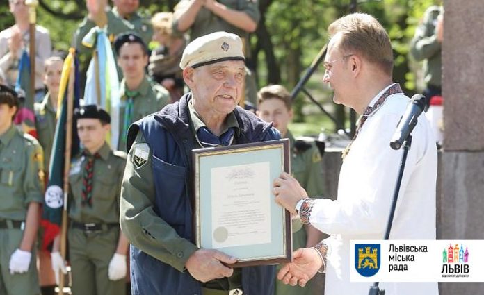 Помер львівський пластун Олесь Криськів Помер львівський пластун Олесь Криськів