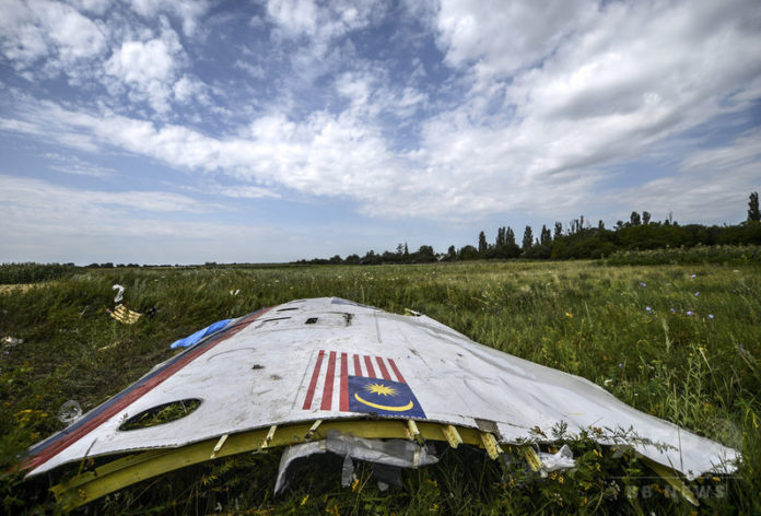 Трагедії MH17: Петро Порошенко висловив співчуття родинам загиблих Трагедії MH17: Петро Порошенко висловив співчуття родинам загиблих