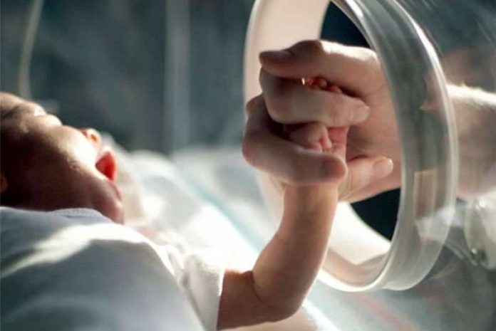 У Львові вперше покажуть документальний фільм про виходжування передчасно народжених дітей У Львові вперше покажуть документальний фільм про виходжування передчасно народжених дітей
