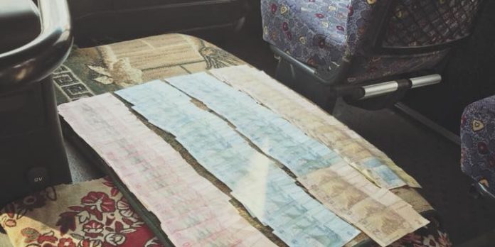 Чоловік викрав у водія маршрутки 500 гривень Чоловік викрав у водія маршрутки 500 гривень