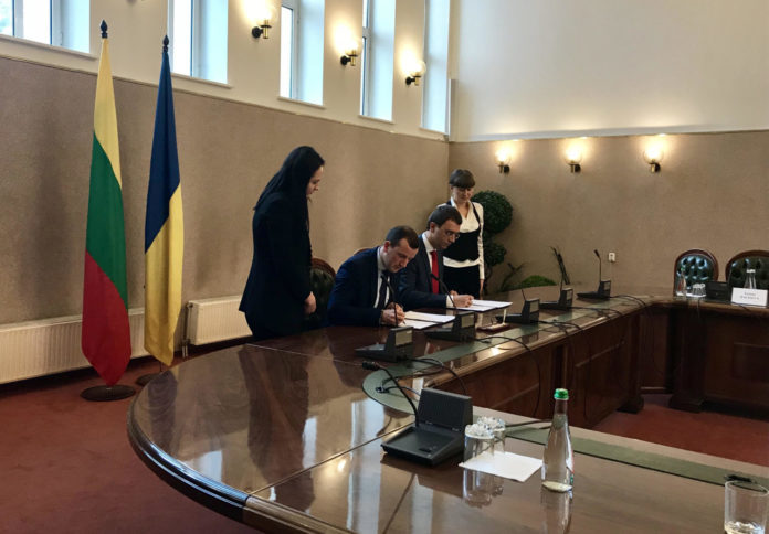 Україна та Литва домовилися про пряме авіасполучення Україна та Литва домовилися про пряме авіасполучення