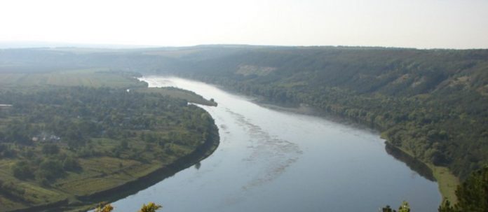 Кабмін пропонує Молдові побудувати міст через Дністер Кабмін пропонує Молдові побудувати міст через Дністер