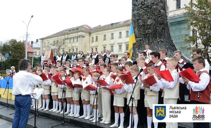 Львів синхронно зі світом виконав молитву за Україну Львів синхронно зі світом виконав молитву за Україну