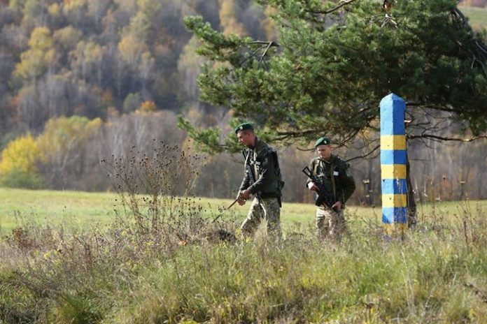 На Закарпатті контрабандисти підстрелили прикордонника На Закарпатті контрабандисти підстрелили прикордонника
