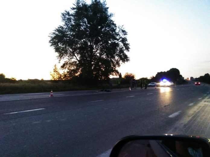 Біля Львова під колесами авто загинув пішохід Біля Львова під колесами авто загинув пішохід