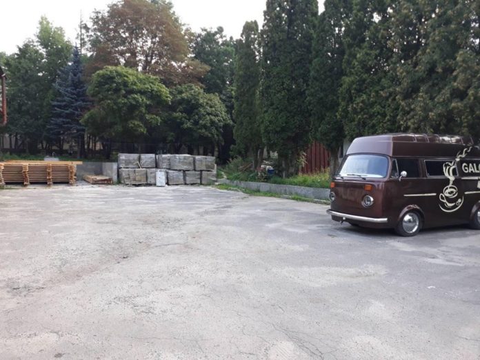Вісім соток землі Львівської психлікарні опинилися у приватних руках, – Гірняк Вісім соток землі Львівської психлікарні опинилися у приватних руках, – Гірняк